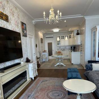 Продается 2-х комнатная квартира, 106 м²