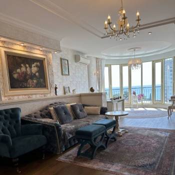 Продается 2-х комнатная квартира, 106 м²