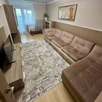 Сдается 2-х комнатная квартира, 65 м²