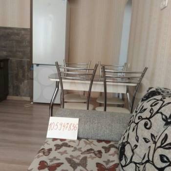 Сдается 1-комнатная квартира, 40 м²