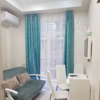 Продается 1-комнатная квартира, 32 м²