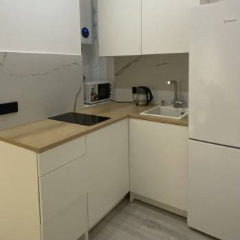 Продается 1-комнатная квартира, 35 м²