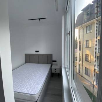 Продается 1-комнатная квартира, 35 м²