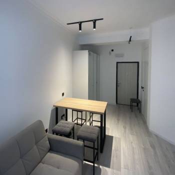 Продается 1-комнатная квартира, 35 м²