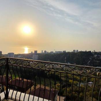 Продается 1-комнатная квартира, 61,3 м²