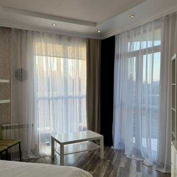 Сдается 1-комнатная квартира, 55 м²