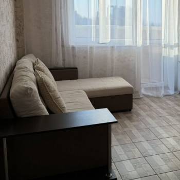 Сдается 1-комнатная квартира, 55 м²