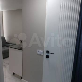 Продается 1-комнатная квартира, 10 м²