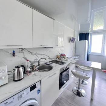 Продается 1-комнатная квартира, 15,2 м²