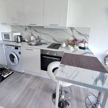 Продается 1-комнатная квартира, 15,2 м²