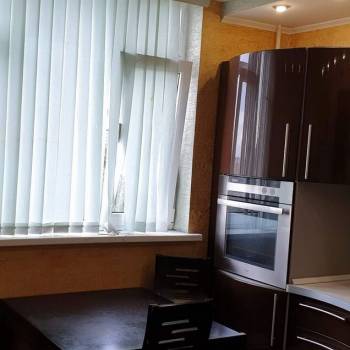 Продается 1-комнатная квартира, 48 м²