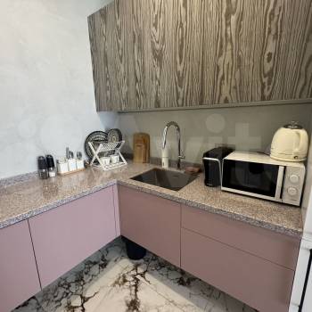Продается 1-комнатная квартира, 40 м²