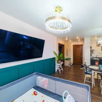 Продается Многокомнатная квартира, 94 м²