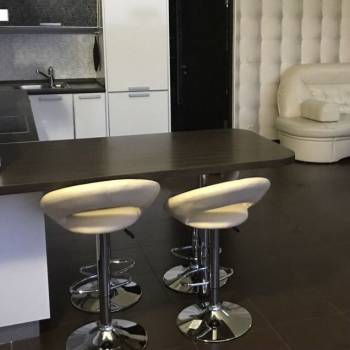 Сдается Многокомнатная квартира, 60 м²