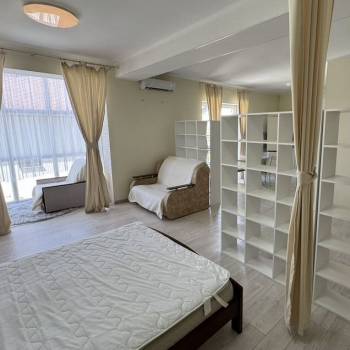 Сдается 1-комнатная квартира, 54 м²