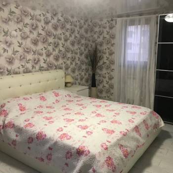 Продается Многокомнатная квартира, 130,6 м²