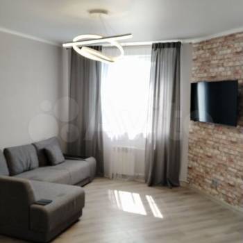 Сдается 1-комнатная квартира, 51,6 м²