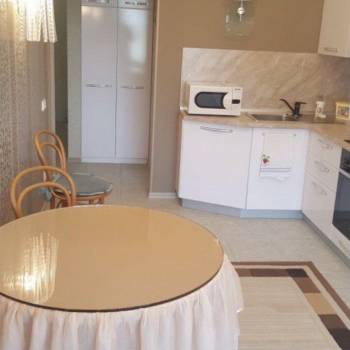 Продается 1-комнатная квартира, 47 м²