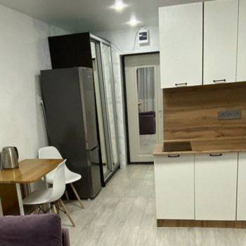 Продается 1-комнатная квартира, 18 м²