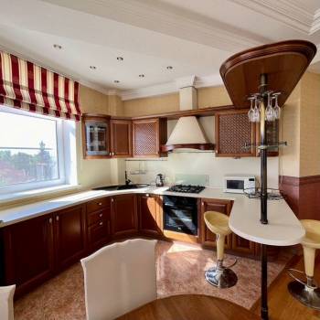 Сдается 2-х комнатная квартира, 91 м²