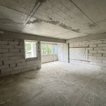 Продается 1-комнатная квартира, 42 м²