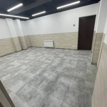 Сдается Нежилое помещение, 80 м²