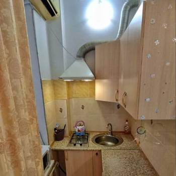 Продается 1-комнатная квартира, 13 м²