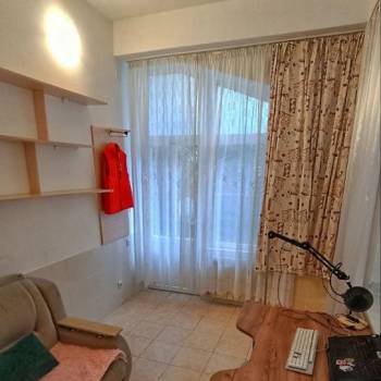 Продается 1-комнатная квартира, 13 м²