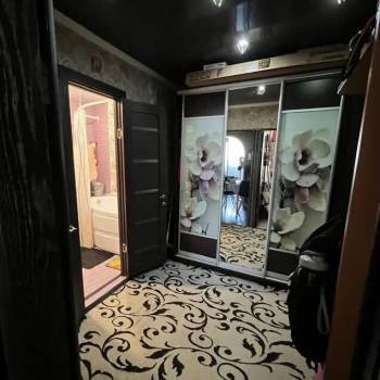 Продается 1-комнатная квартира, 49 м²