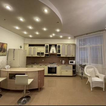 Продается Многокомнатная квартира, 147,2 м²