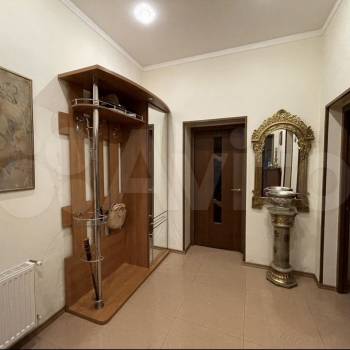Продается Многокомнатная квартира, 147,2 м²