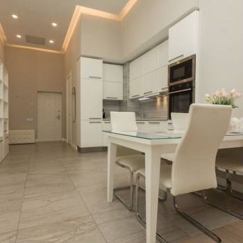 Сдается Многокомнатная квартира, 90 м²