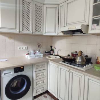 Продается 1-комнатная квартира, 60 м²