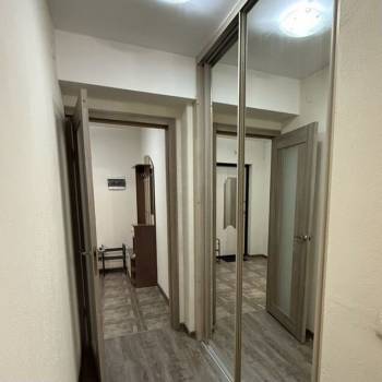 Сдается 1-комнатная квартира, 56 м²