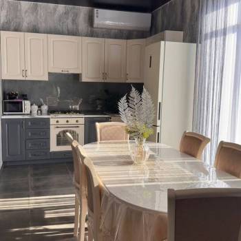 Продается Дом, 180 м²