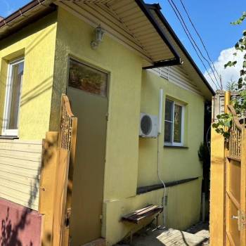 Продается Дом, 370 м²