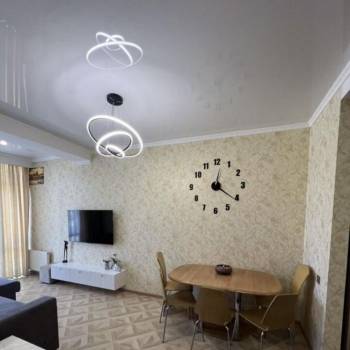 Сдается 1-комнатная квартира, 50 м²