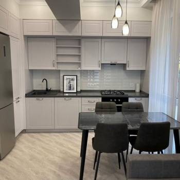 Сдается 1-комнатная квартира, 42 м²