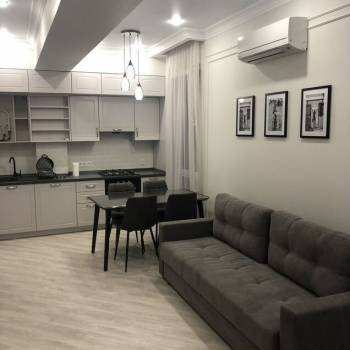Сдается 1-комнатная квартира, 42 м²