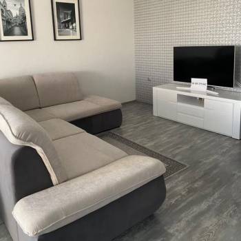 Сдается 1-комнатная квартира, 60 м²