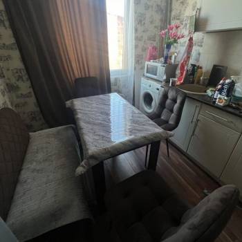 Продается 1-комнатная квартира, 36 м²