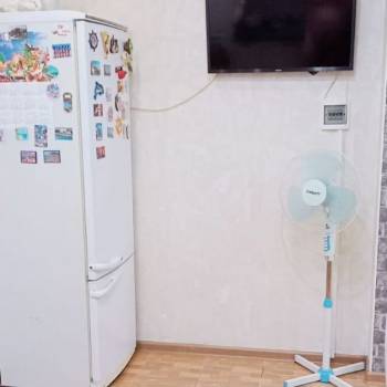 Продается 1-комнатная квартира, 54 м²