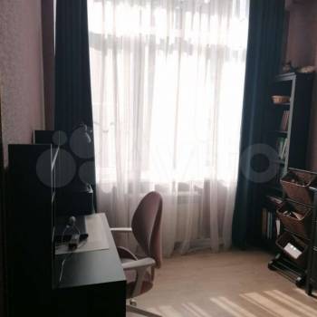 Продается Многокомнатная квартира, 75 м²