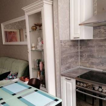 Продается Многокомнатная квартира, 75 м²