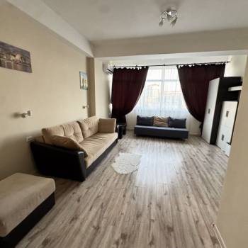 Продается 1-комнатная квартира, 37 м²