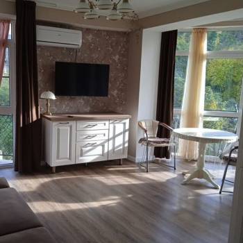 Сдается 1-комнатная квартира, 42 м²