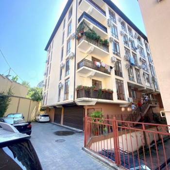 Продается 1-комнатная квартира, 41,5 м²