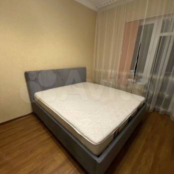 Сдается 1-комнатная квартира, 39 м²