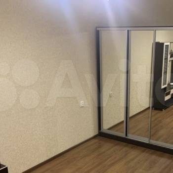 Сдается 1-комнатная квартира, 39 м²