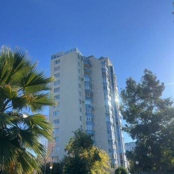 Продается 3-х комнатная квартира, 132 м²